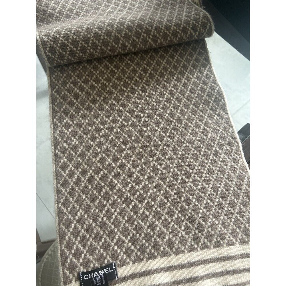 CHANEL Milk tea Beige CC Logo Cashmere Scarf Wrap Stole - Picture 5 of 6